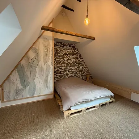 בית נופש Maison De Pierre, Sauna Et Vue Pyrenees