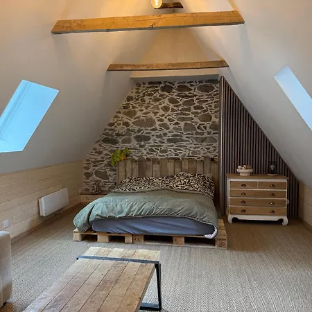 בית נופש Maison De Pierre, Sauna Et Vue Pyrenees